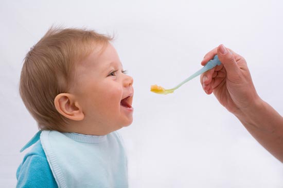 1 Yaşından İtibaren Bebeğin Beslenmesi Nasıl Olmalıdır?