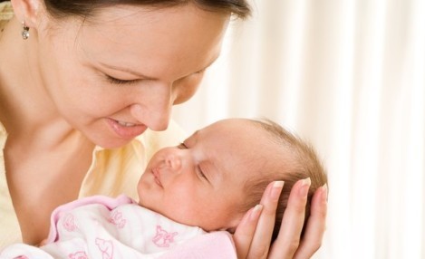 Ağlayan Bebek Nasıl Sakinleştirilir?