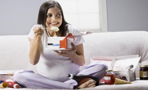 Anne Adayları Hamilelikte Neden Aşerir?