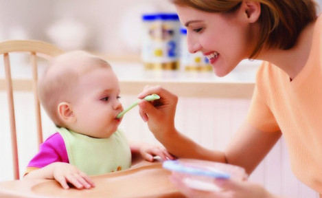 Bebeklik Döneminde Sağlıklı Beslenme