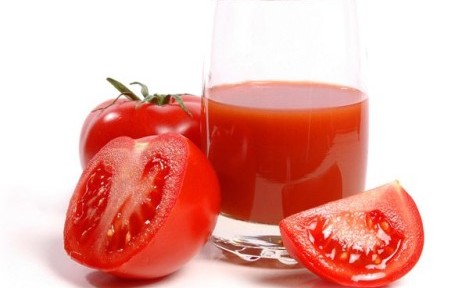 Cildinizi Domates Suyu İle Koruyun