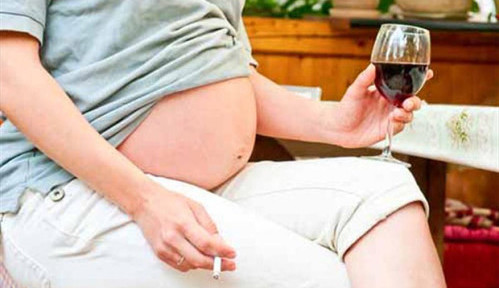 Hamilelikte Sigara ve Alkol Kullanımına Dikkat!