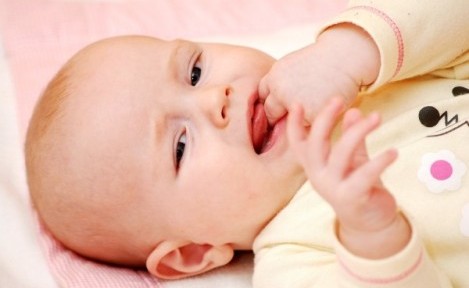 Uyumayan Bebek Yaramaz Oluyor